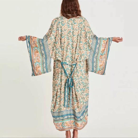 Heather Blue Whispy Print Kimono - Picture 3 of 9